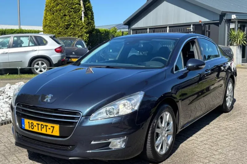 Peugeot 508 (2012)
