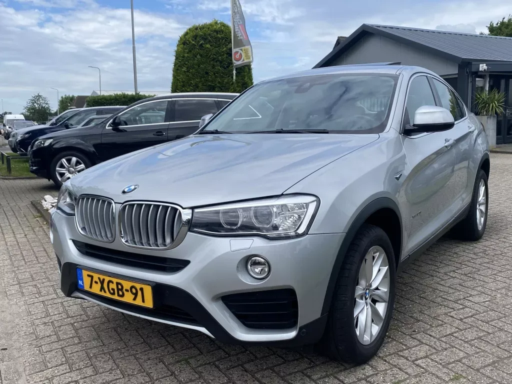 BMW X4 (2014) — foto 1