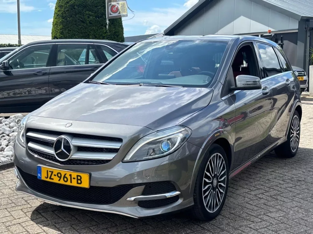 Mercedes-Benz B-Klasse (2016) — foto 1