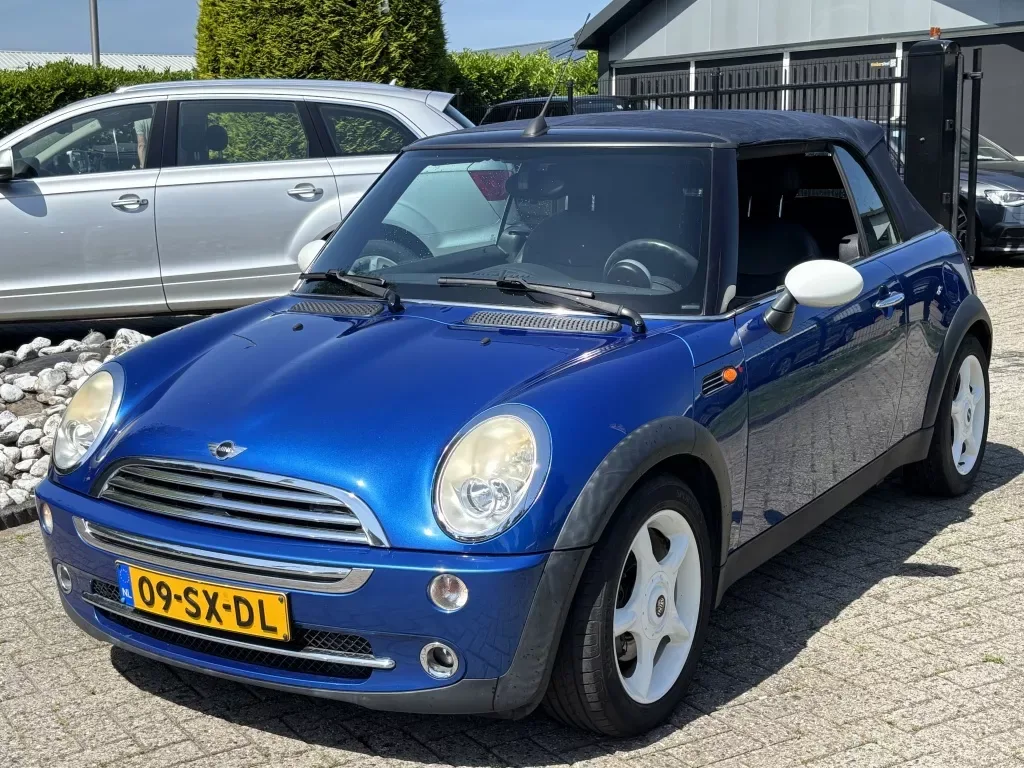 MINI Cabrio (2006) — foto 1