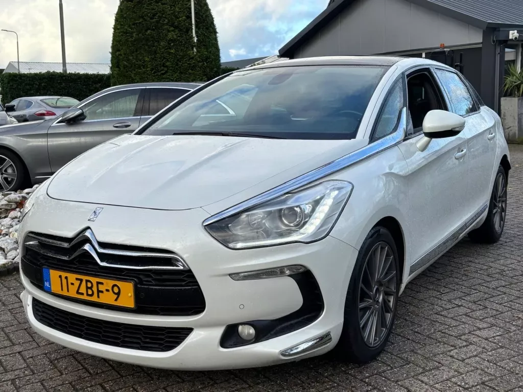 Citroën DS5 (2012) — foto 1