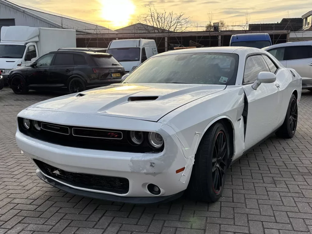 Dodge Challenger (2016) — foto 1