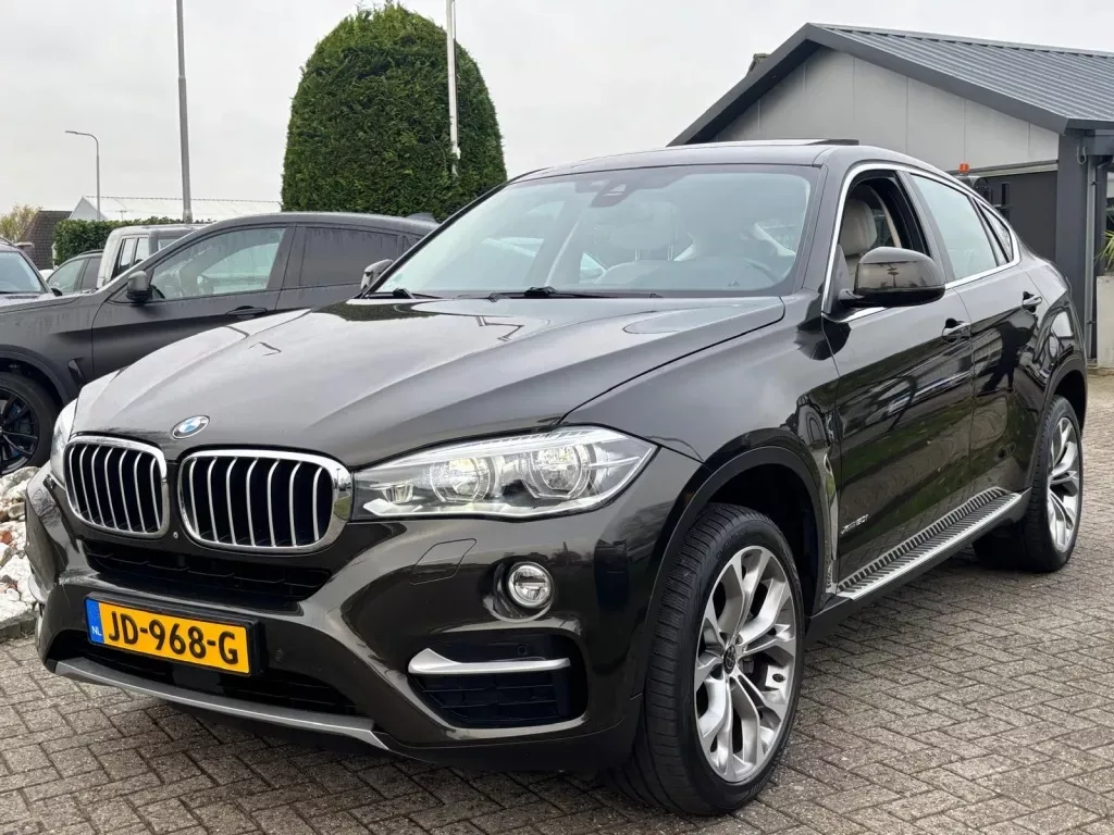BMW X6 (2015) — foto 1