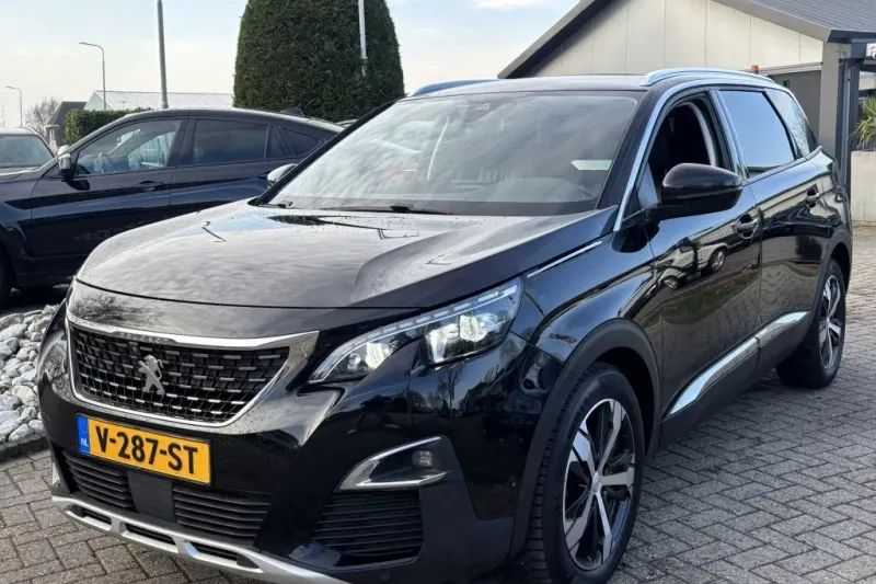 Peugeot 5008 (2017)