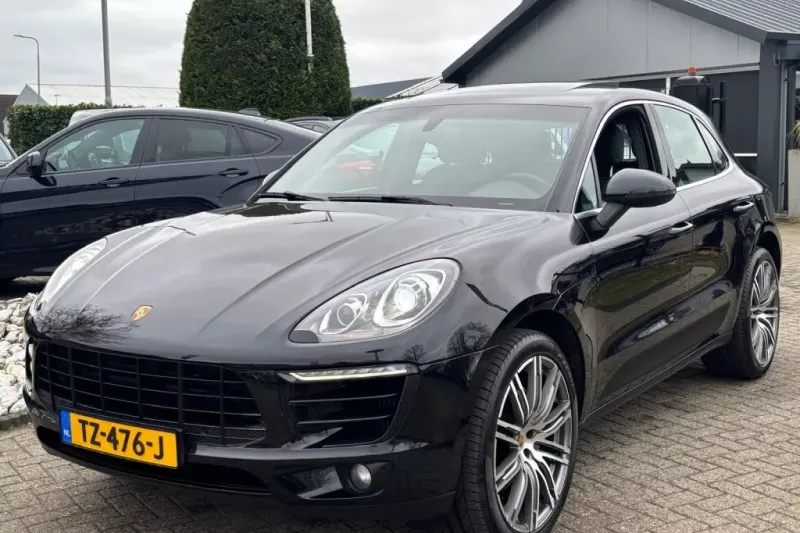 Porsche Macan (2014)