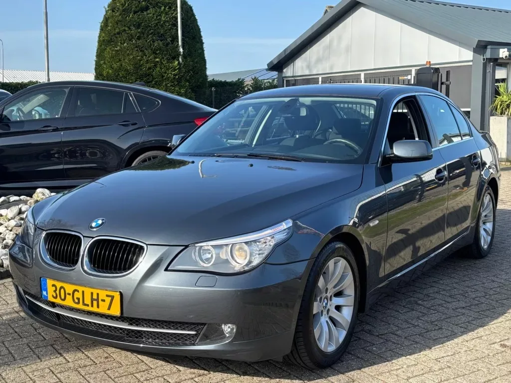 BMW 5-Serie (2008) — foto 1