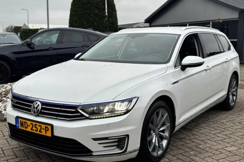 Volkswagen Passat (2016)