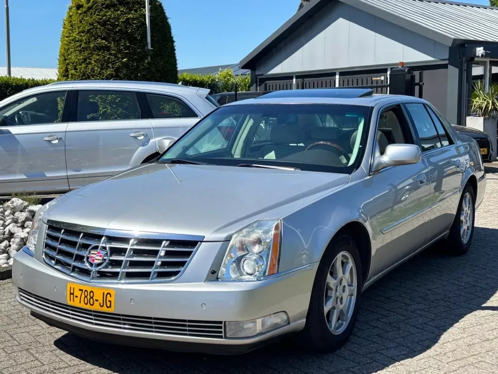 Cadillac DTS (2007) — foto 1