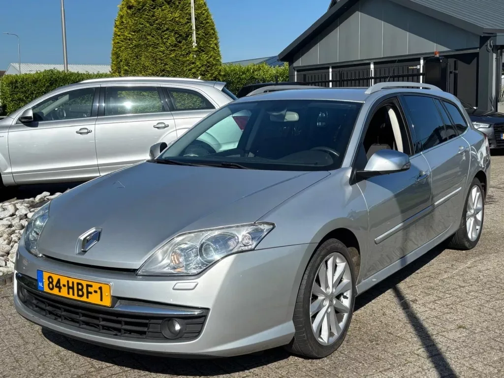 Renault Laguna (2008) — foto 1