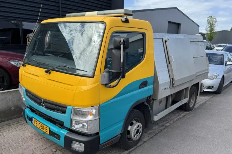 Mitsubishi Canter 3C13 Fuso (2013)