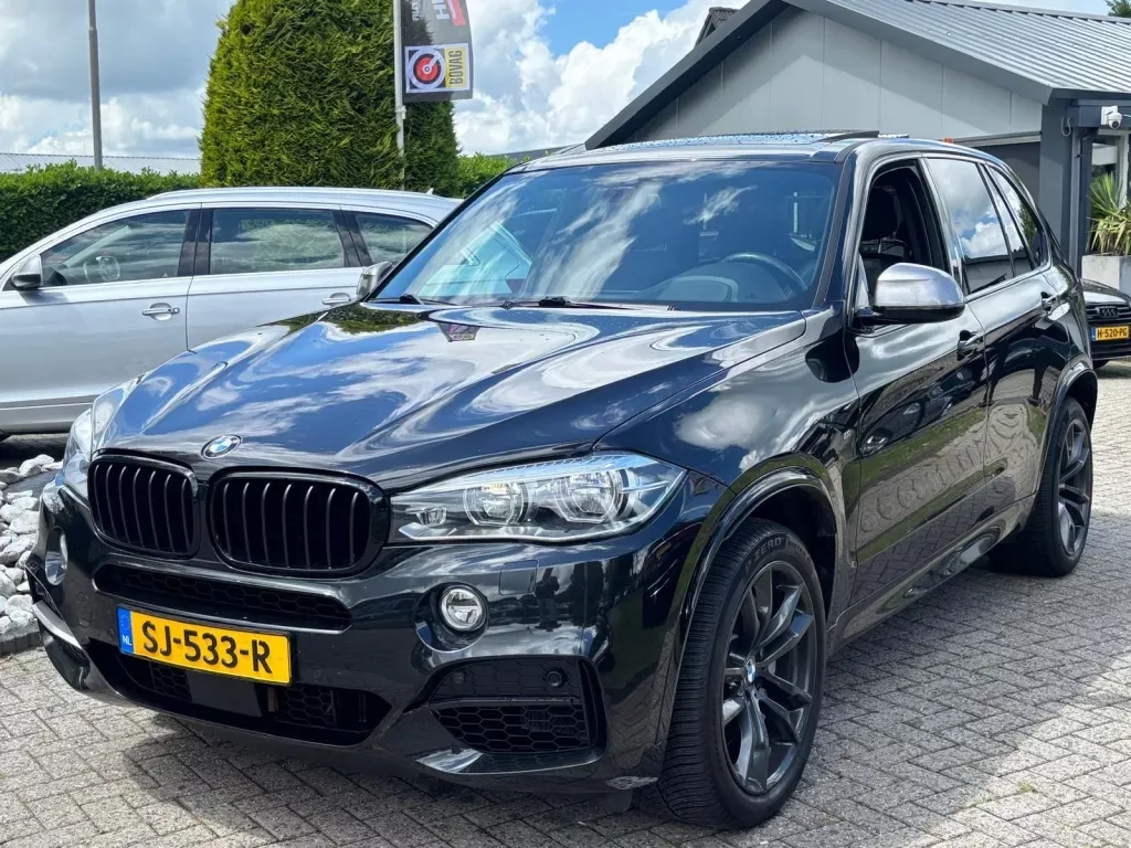 BMW X5 (2017) — foto 1