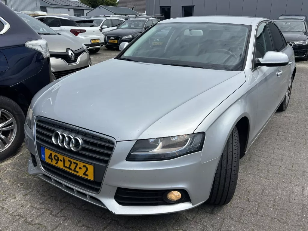 Audi A4 (2010) — foto 1