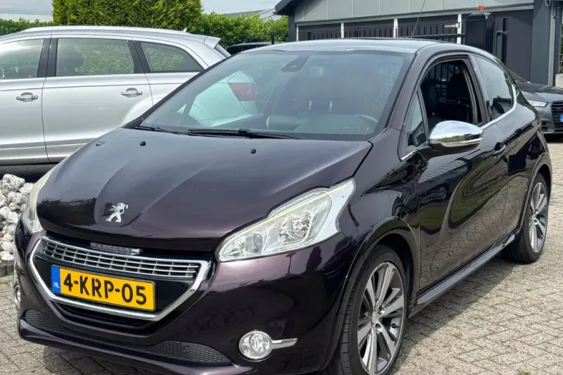 Peugeot 208 (2013)