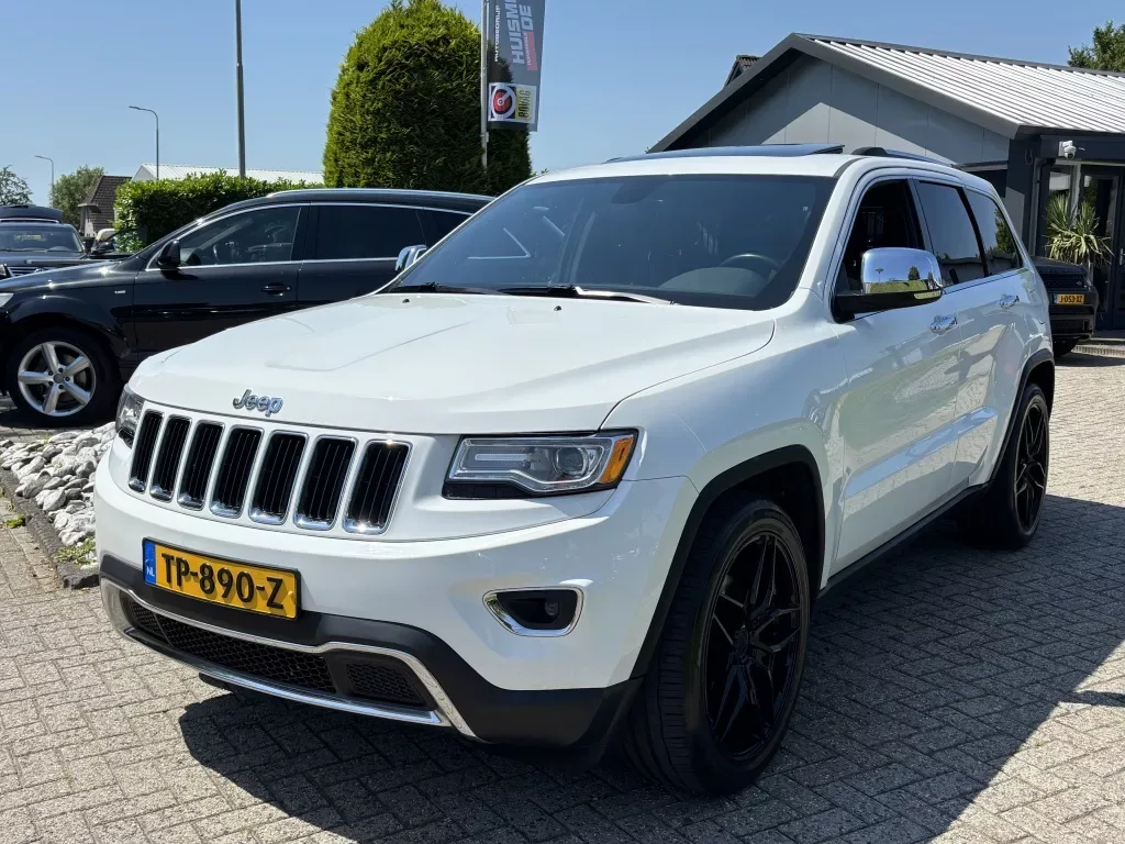 Jeep Grand Cherokee (2015) — foto 1