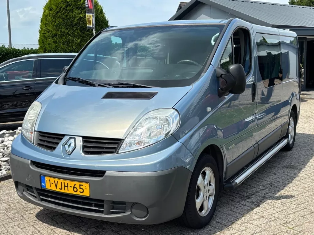 Renault Trafic (2010) — foto 1