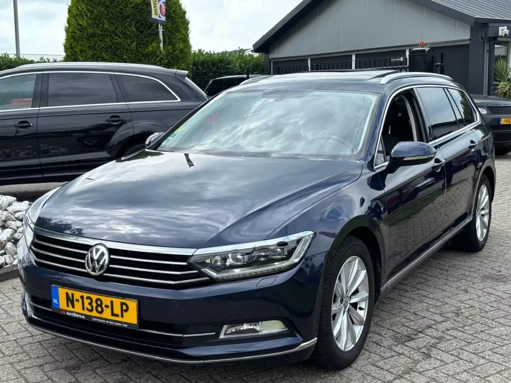 Volkswagen Passat (2016) — foto 1