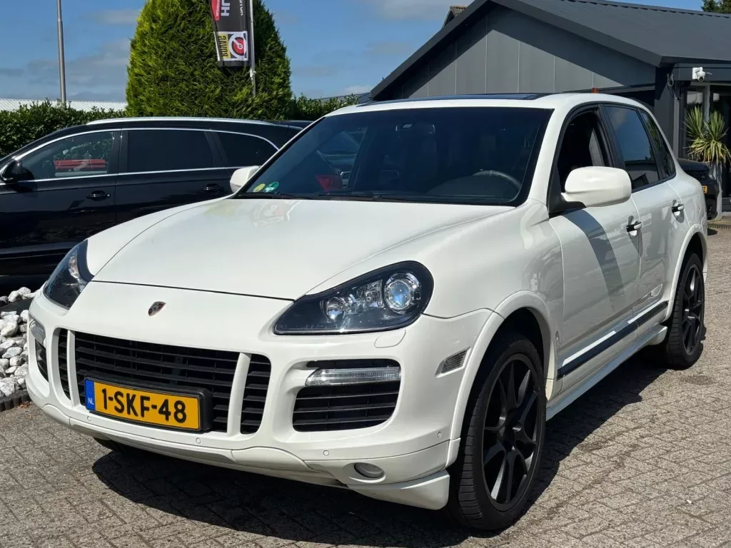 Porsche Cayenne (2009) — foto 1