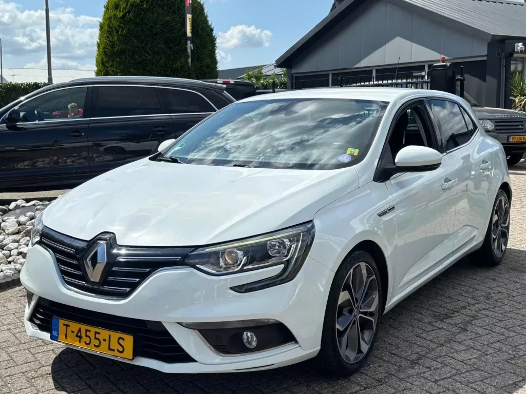 Renault Mégane (2016) — foto 1