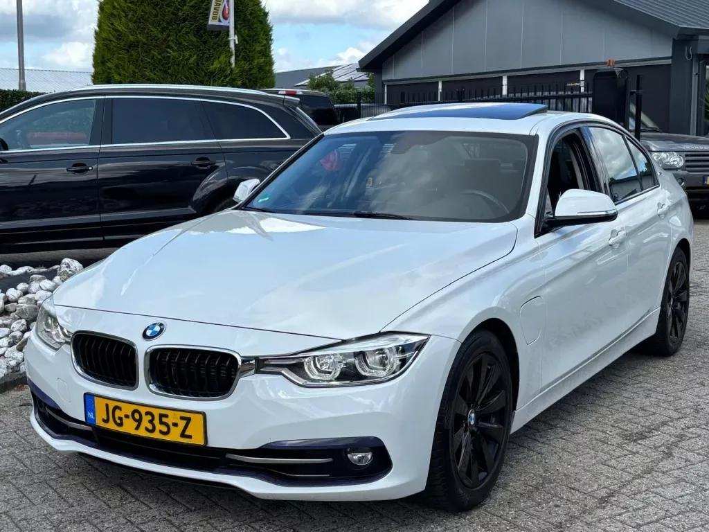 BMW 3-Serie (2016) — foto 1