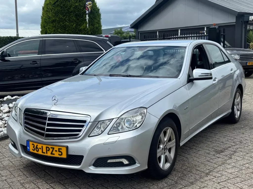 Mercedes-Benz E-Klasse (2010) — foto 1