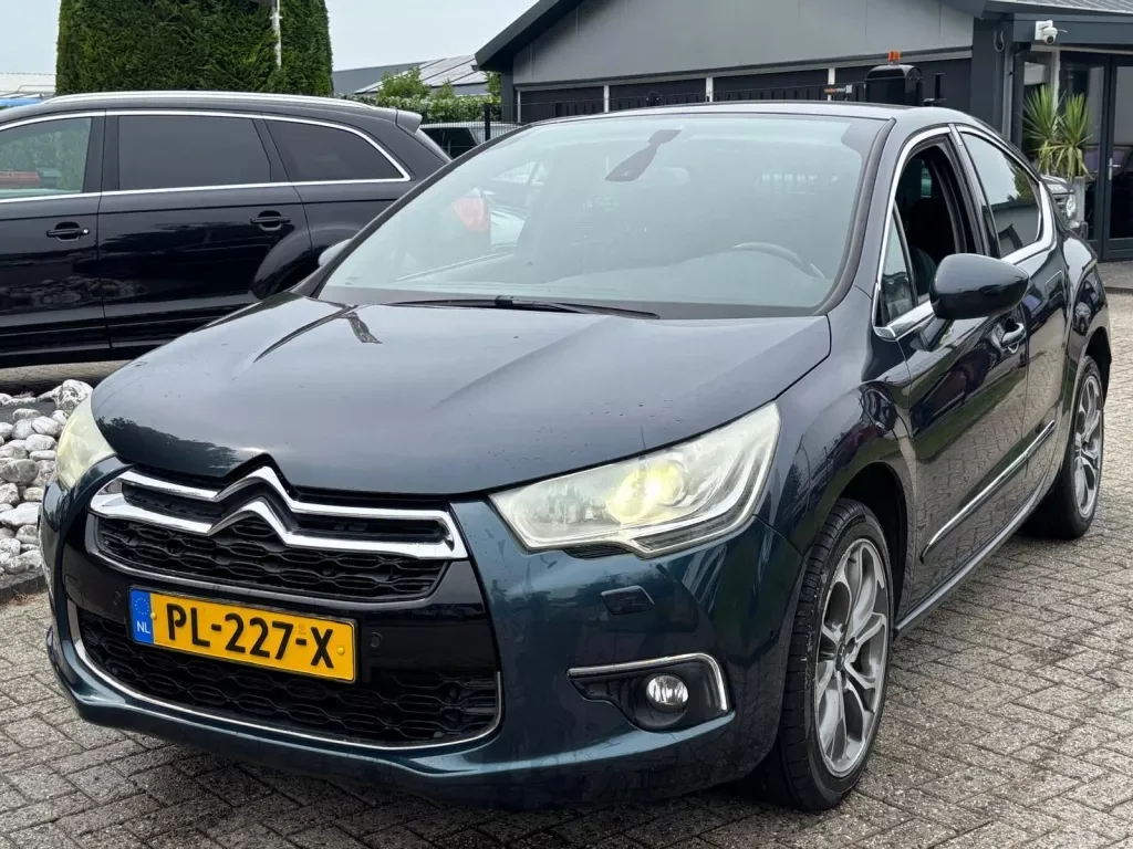 Citroën DS4 (2011) — foto 1