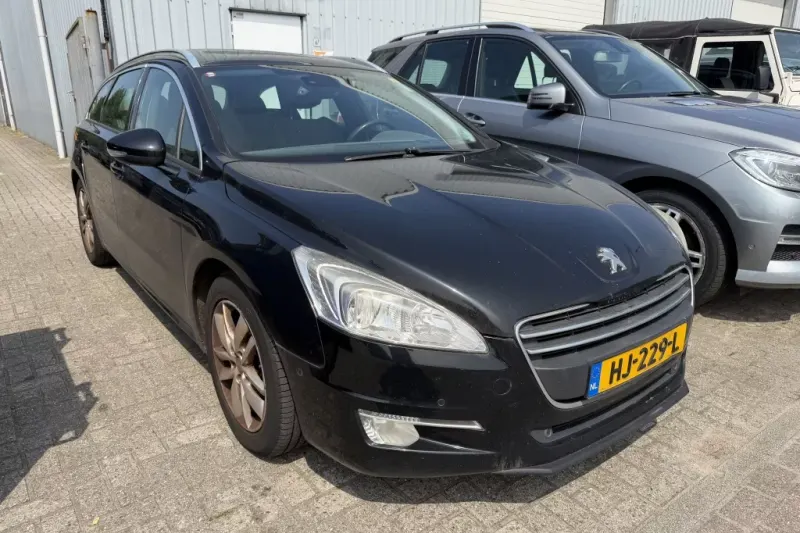 Peugeot 508 (2012)