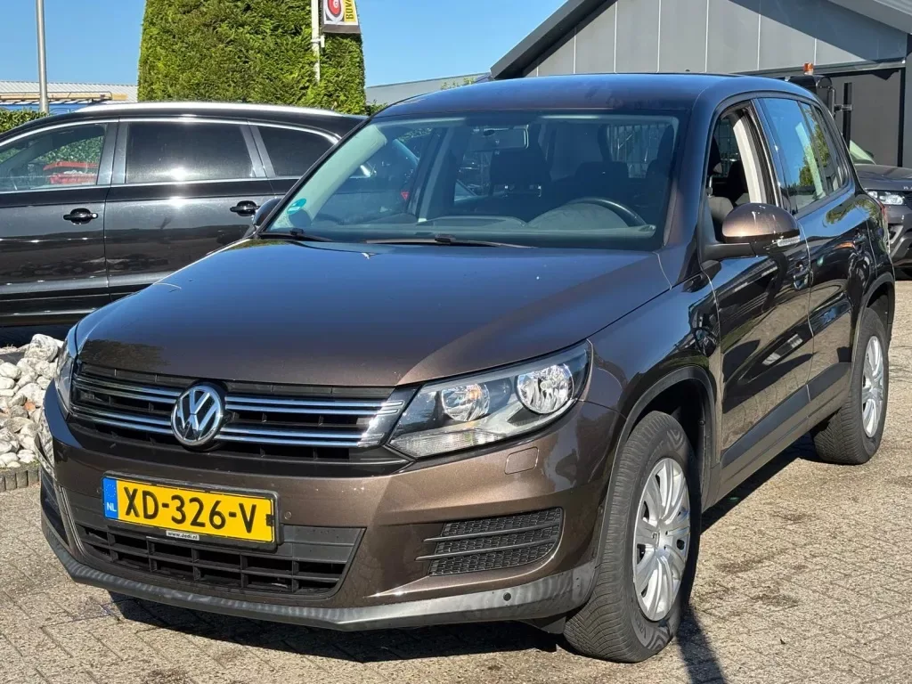 Volkswagen Tiguan (2011) — foto 1