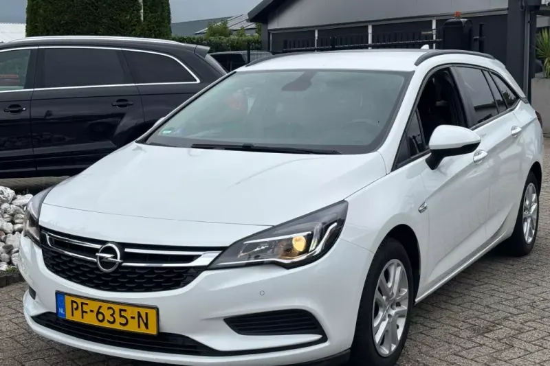 Opel Astra (2017)