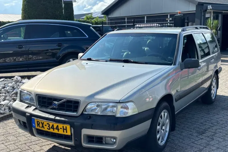 Volvo V70 XC (2000)