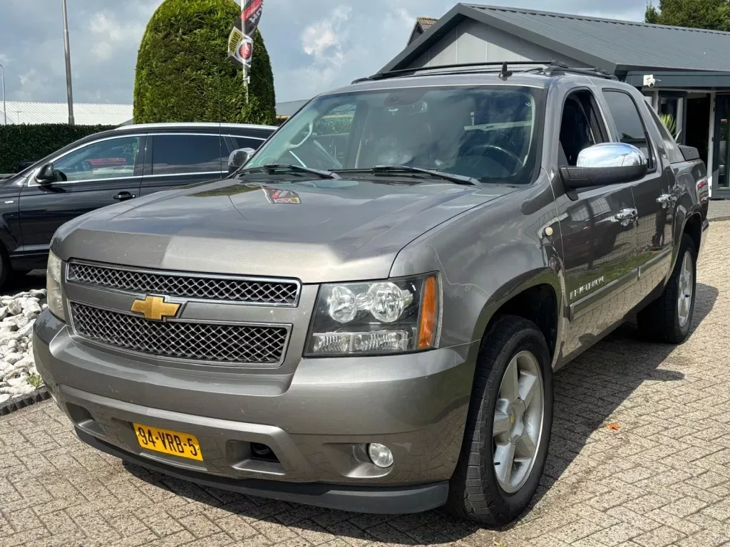 Chevrolet Avalanche (2008) — foto 1