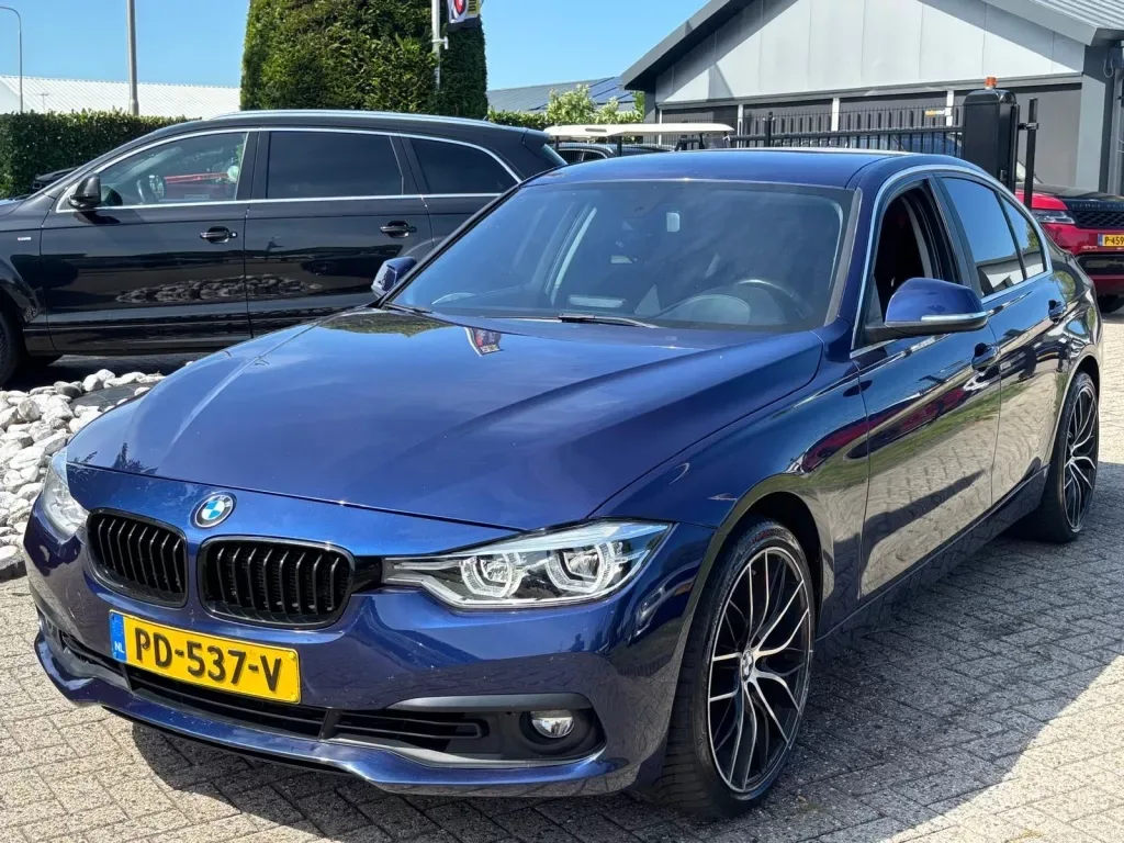 BMW 3-Serie (2017) — foto 1