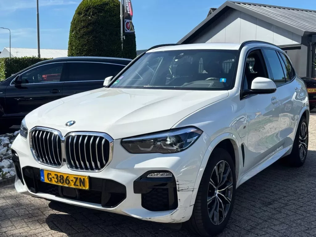 BMW X5 (2020) — foto 1