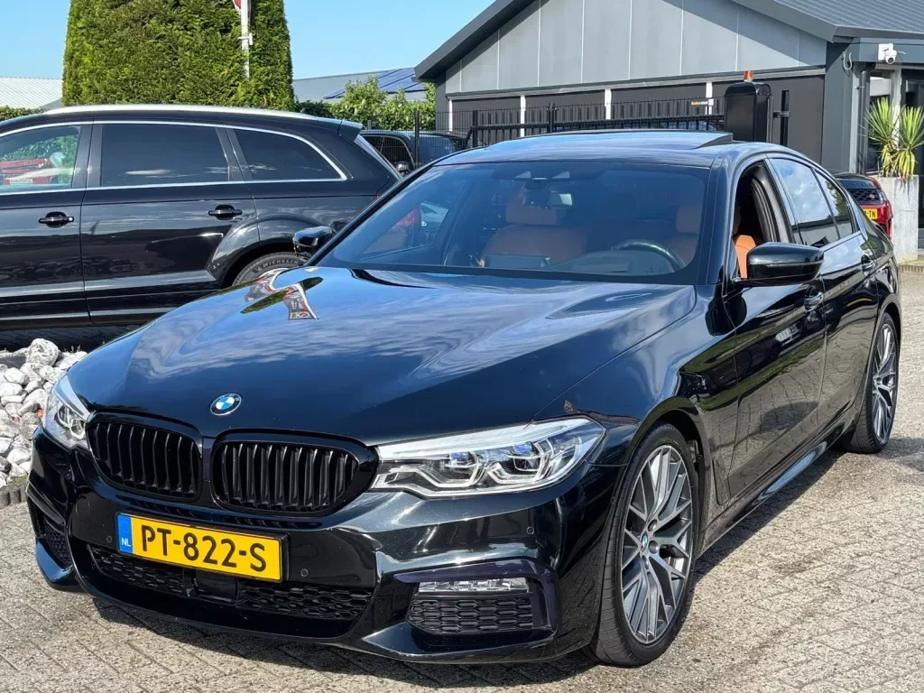 BMW 5-Serie (2017) — foto 1