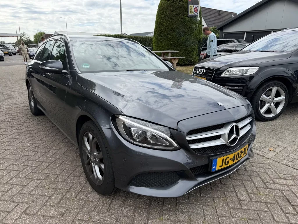 Mercedes-Benz C-Klasse (2015) — foto 1