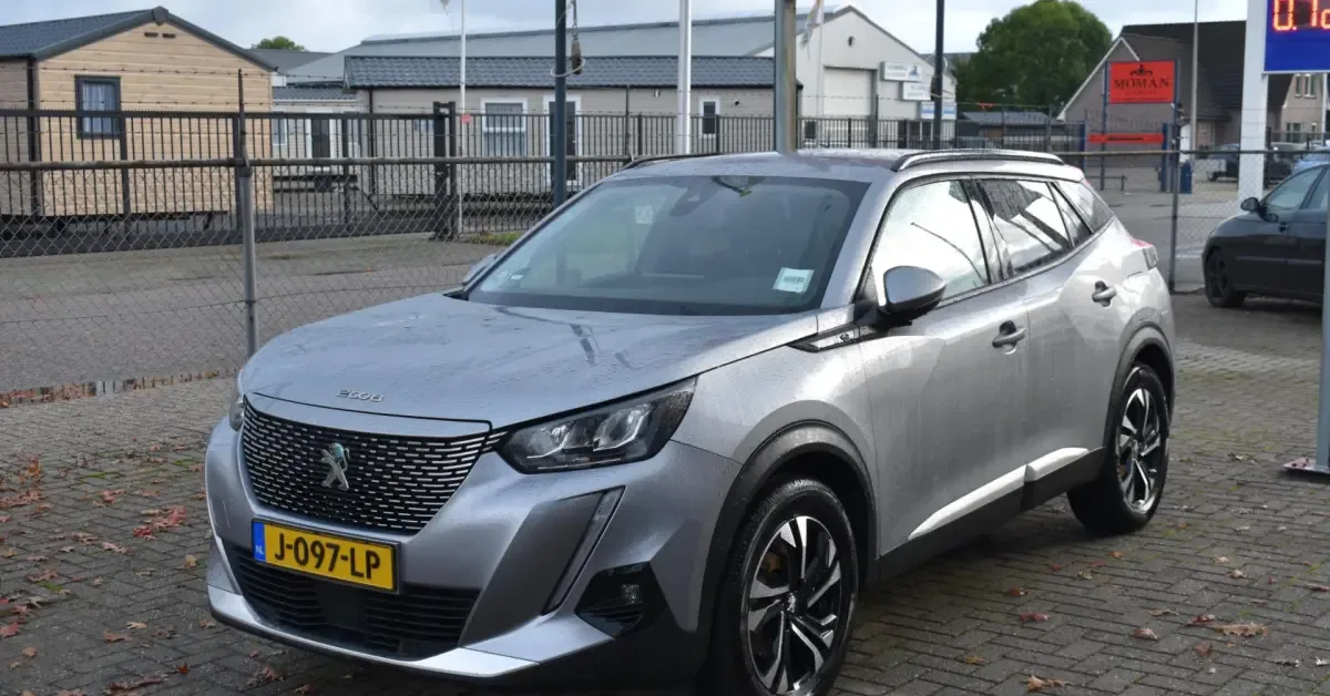 Peugeot e-2008 (2020) — foto 1