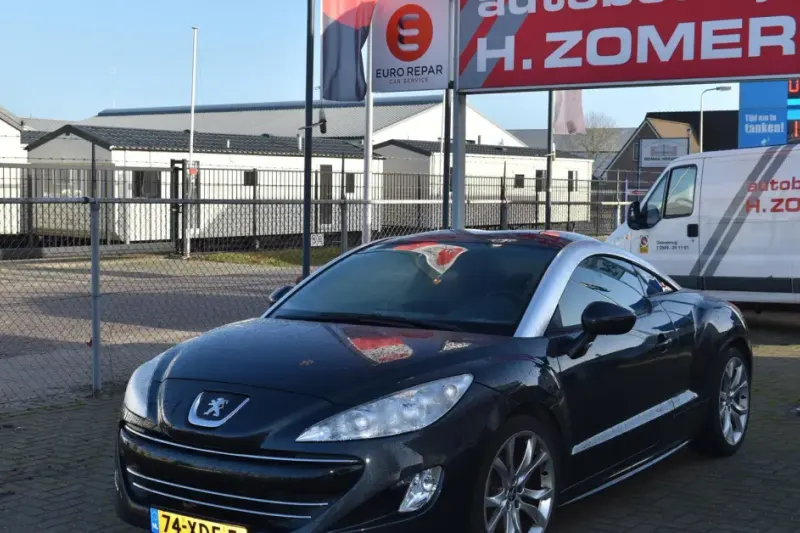 Peugeot RCZ (2012)