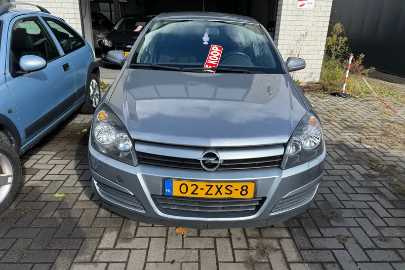 Opel Astra (2004)