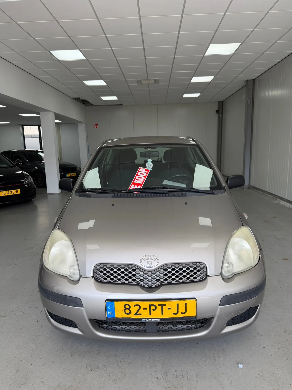 Toyota Yaris (2004) — foto 1