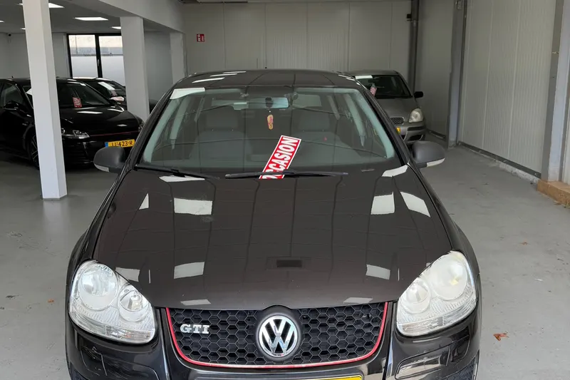 Volkswagen Golf (2006)