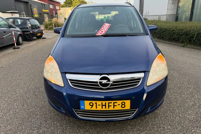 Opel Zafira (2008)