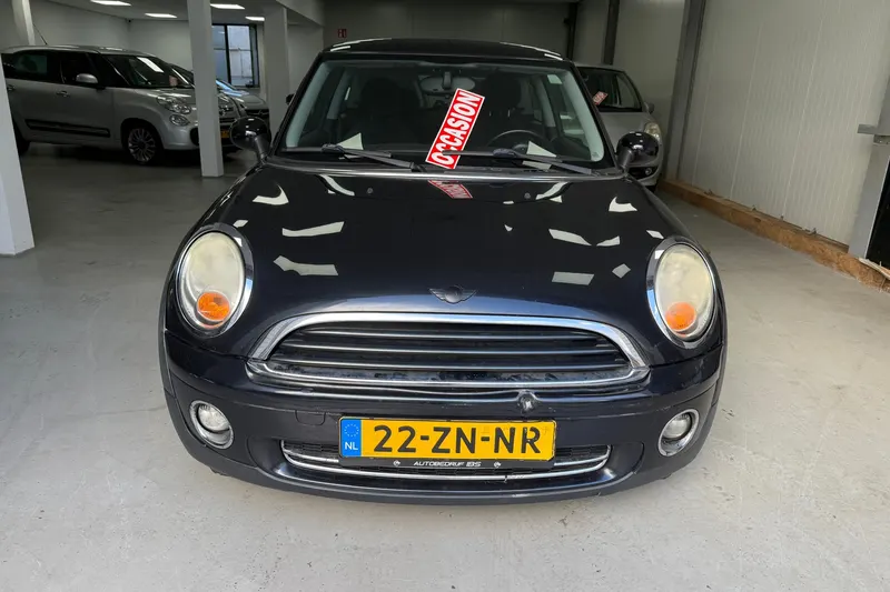 MINI One (2008)
