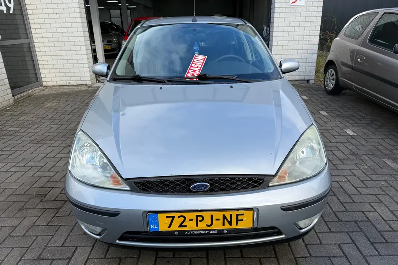 Ford Focus (2004)