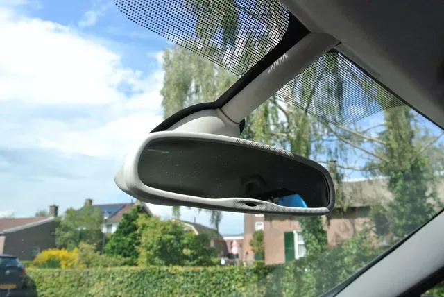 Renault Scénic (2012) — foto 1