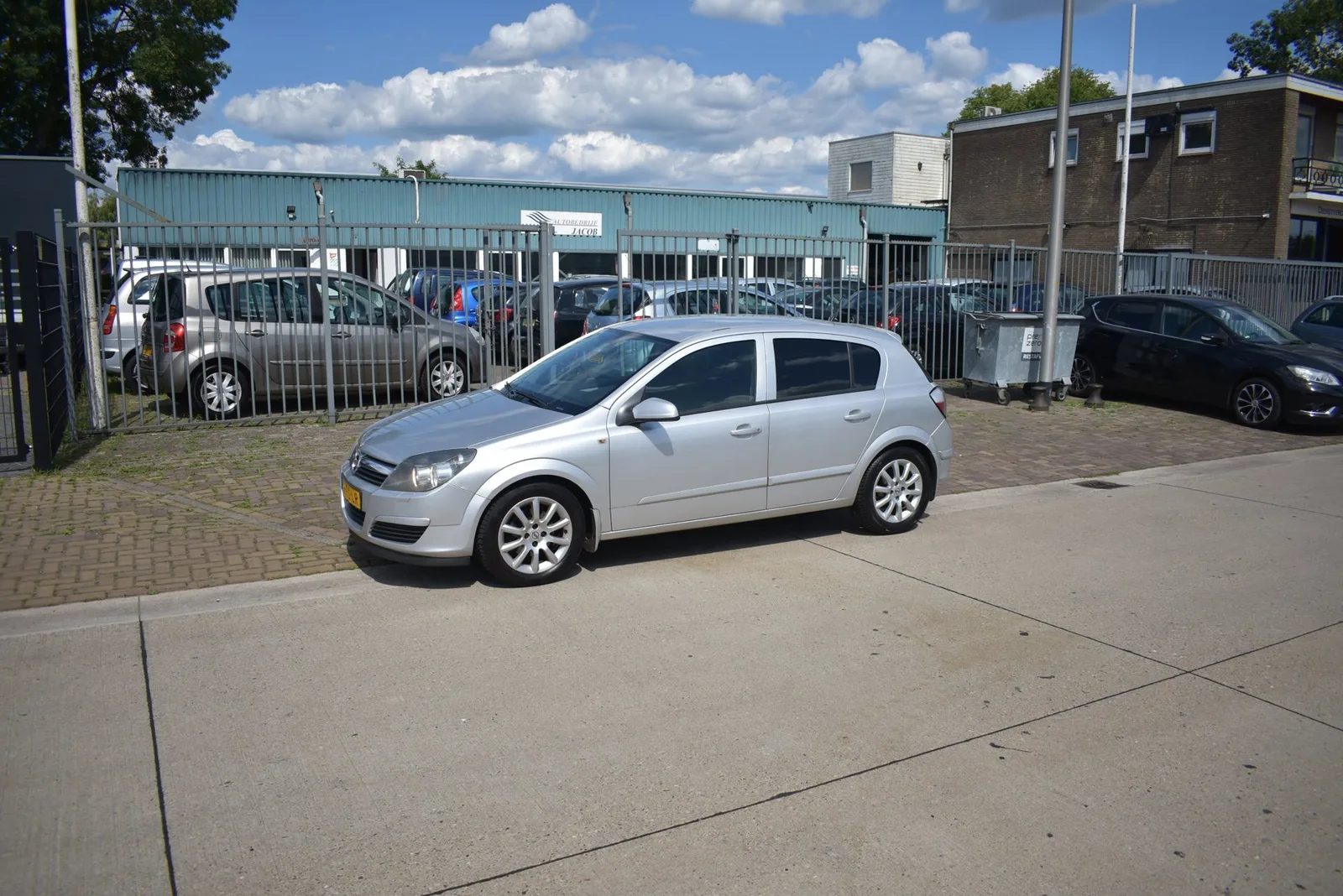 Opel Astra (2004) — foto 1