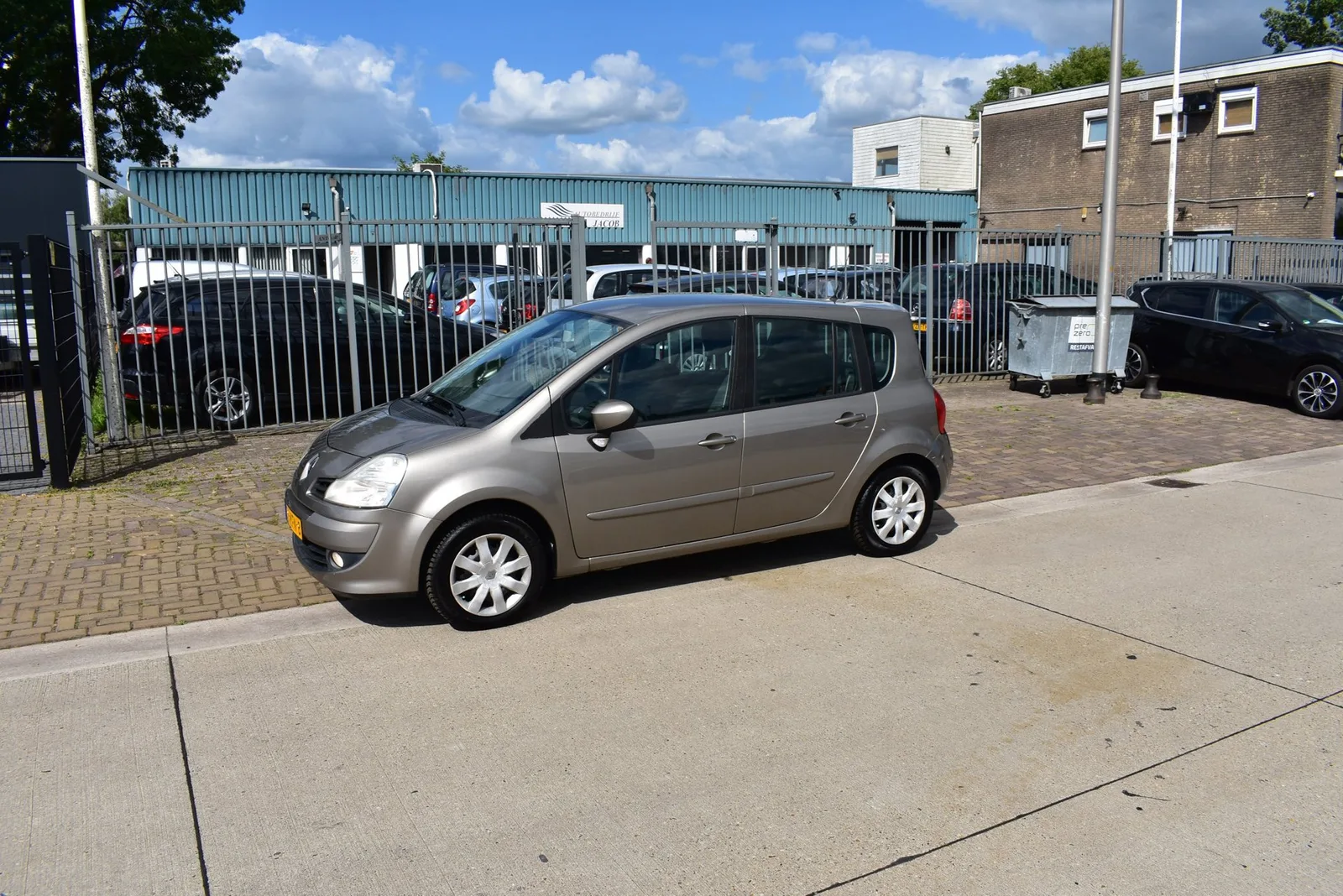 Renault Grand Modus (2009) — foto 1