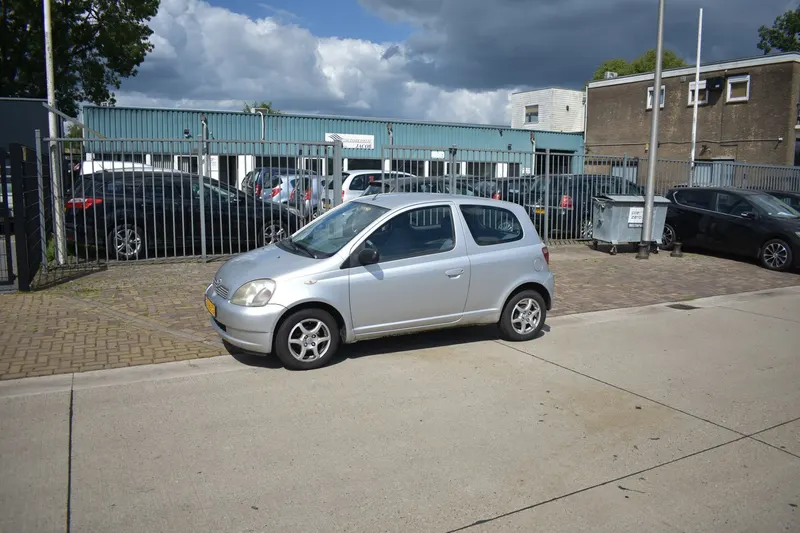 Toyota Yaris (2001)