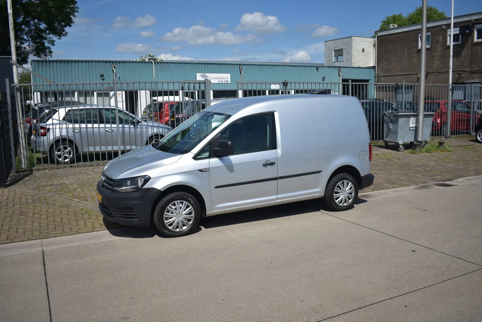 Volkswagen Caddy (2019) — foto 1