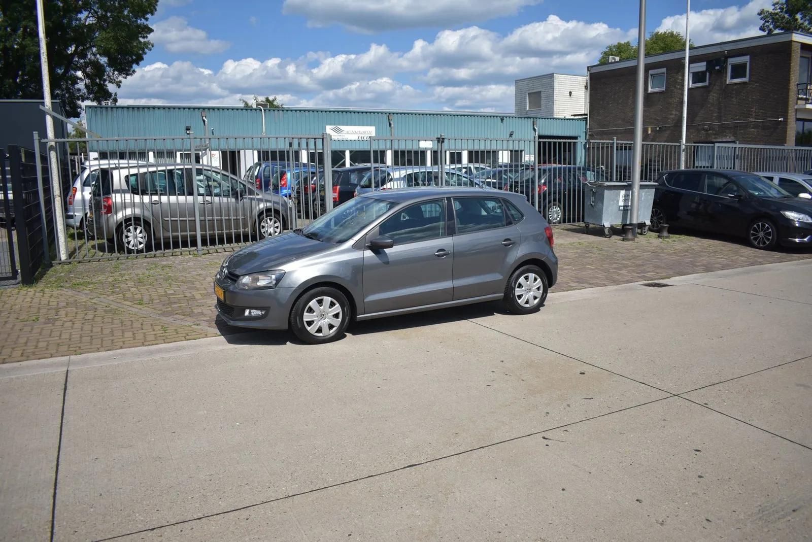 Volkswagen Polo (2010) — foto 1