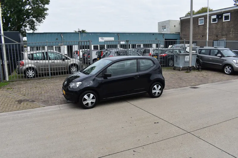 Volkswagen Up! (2012)