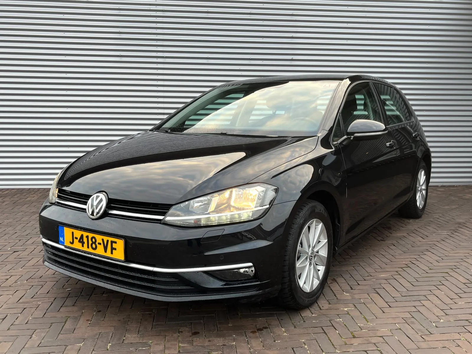 Volkswagen Golf (2018) — foto 1